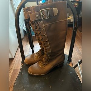 Red Wing Shoes Woman’s 9.5 tall leather zip up boots
